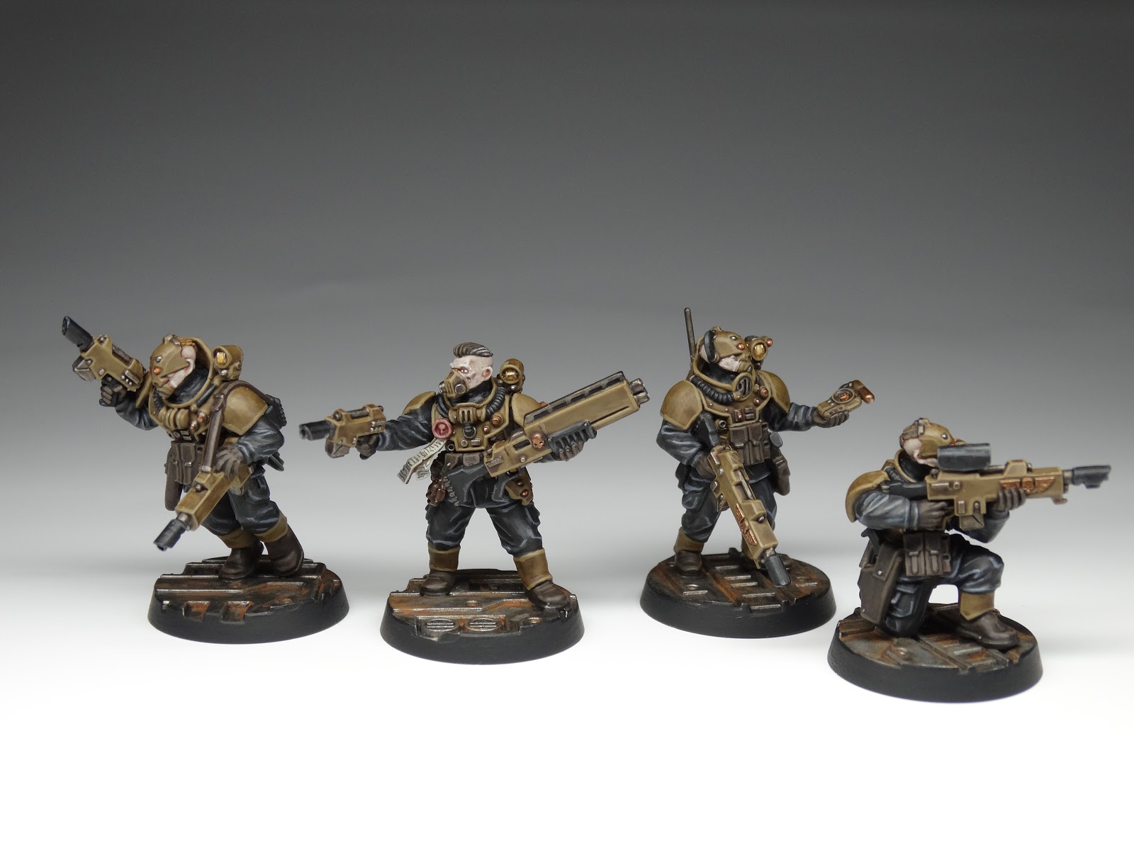 Warhammer 40K Voidsmen with Lasgun and pistol 40k Warhammer 40,000