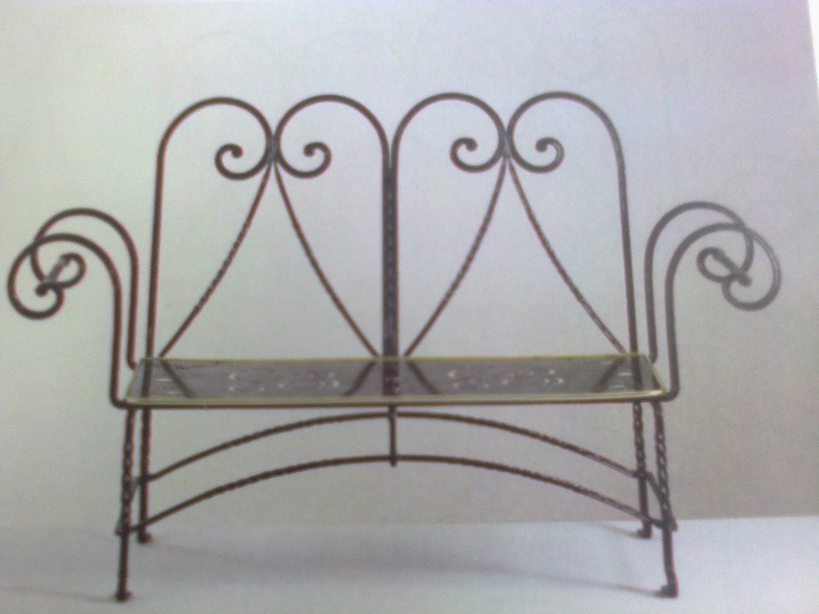 PALACIO MUEBLES EN HIERRO FORJADO