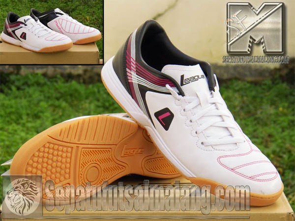 Sepatu Bola Brand Lokal Ini Udah Murah Teknologi Lengkap Youtube