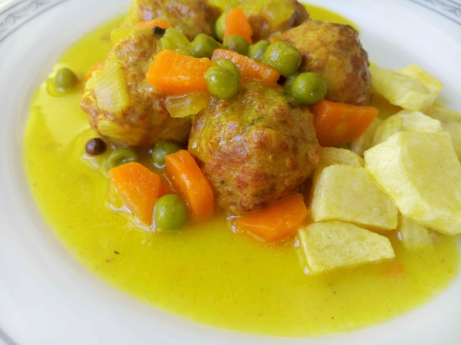 Receta fácil del albóndigas caseras en salsa