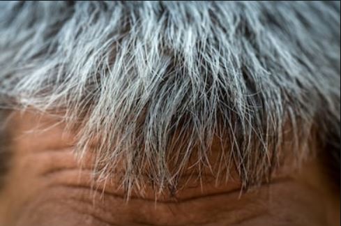 Capelli Bianchi Uomo Tinta E Cause