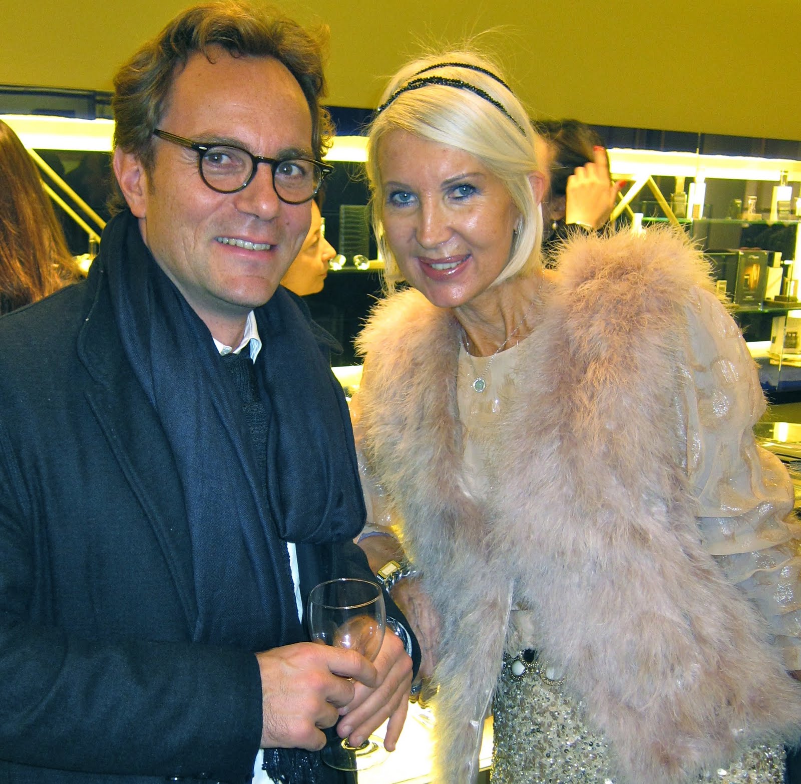 INTERNATIONAL LUXURY CONSULTING DOMINIQUE BENOIT DG BANQUE PICTET & CIE (EUROPE) , LAURENT