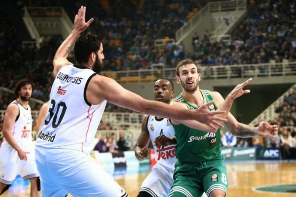 Το σύνθημα για τον Μπουρούση κι η απάντησή του (vid)