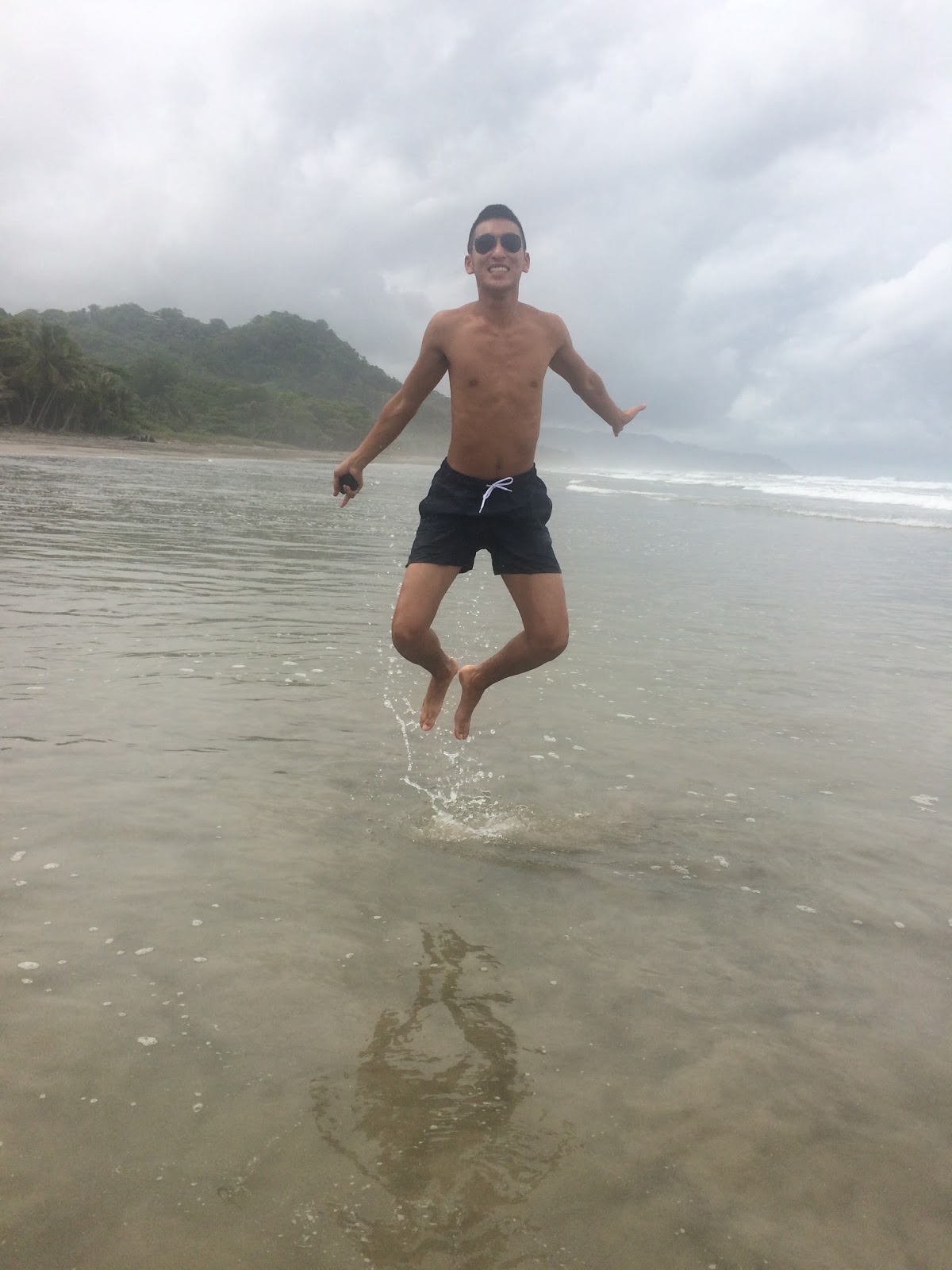 Untouched Beauty, Unseen Struggle: Costa Rica'S Third World Secret - ikcvk0r