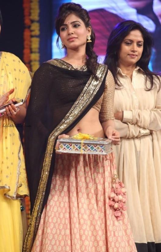 Samantha Spicy Navel Show pics in Half Saree - Indian Actress