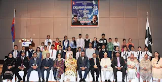 Indian Embassy in Nepal Awards 200  Scholarships to Nepali Students