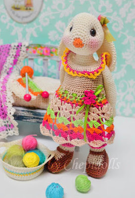 crochet amigurumi bunny girl with dress