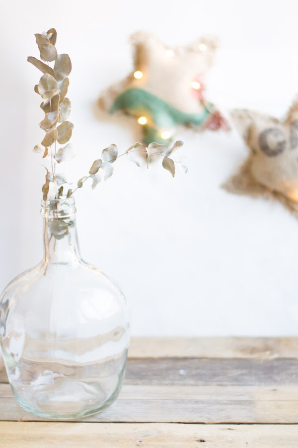 Estrellas de luz con sacos de café