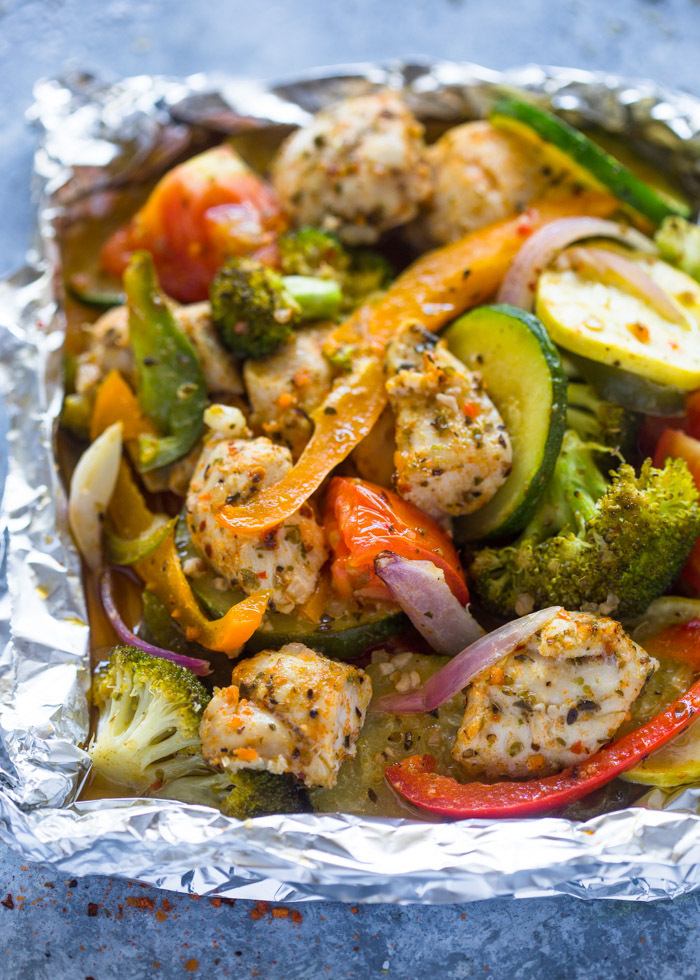 Easy Baked Italian Chicken and Veggie Foil Packets