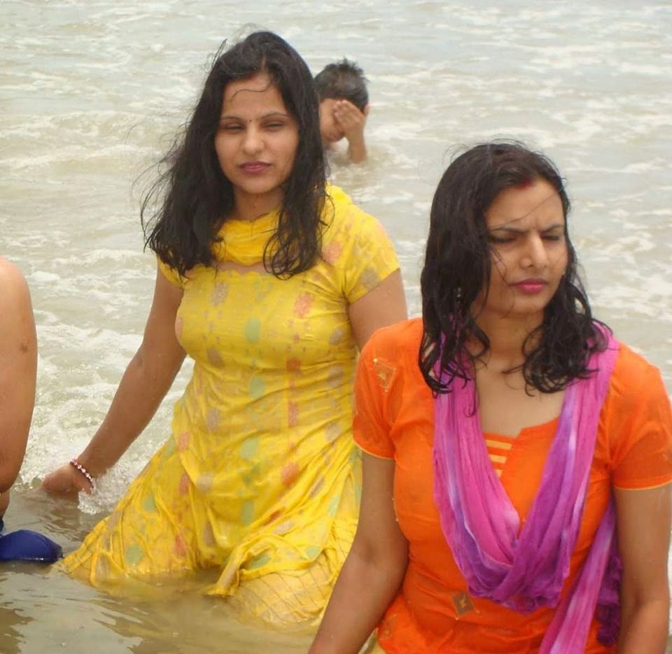 Desi Girls Bathing In River Hd Photos - Beautiful Desi -3171