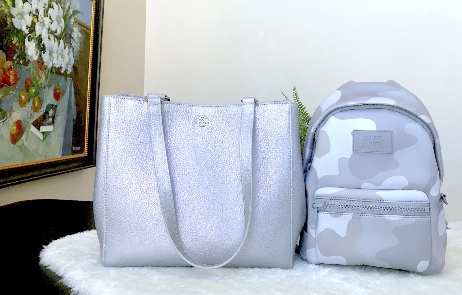 Totes Dagne: Review: Small Dakota in Heather Gray