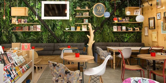 Salah satu cafe pustaka Salah satu cafe pustaka