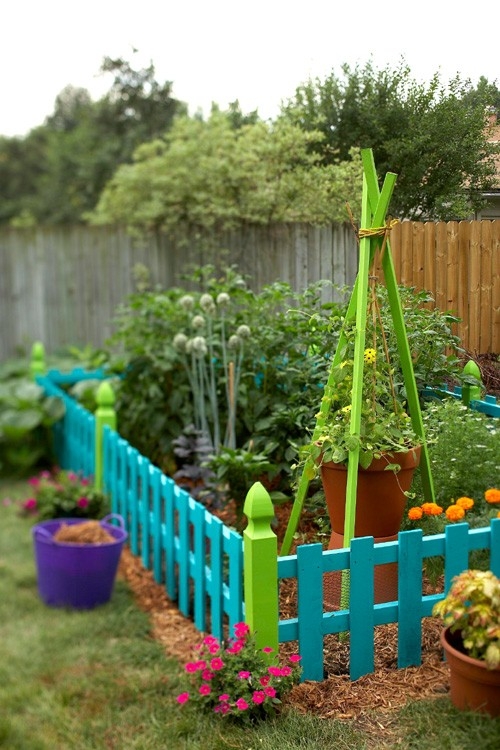 Over 40 super creative garden spaces & ideas for kids. These are so cool! Can I be a kid again please???