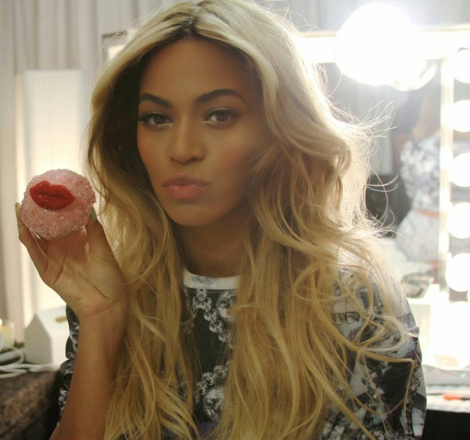 darling dis N dat: Beyonce pouting lips
