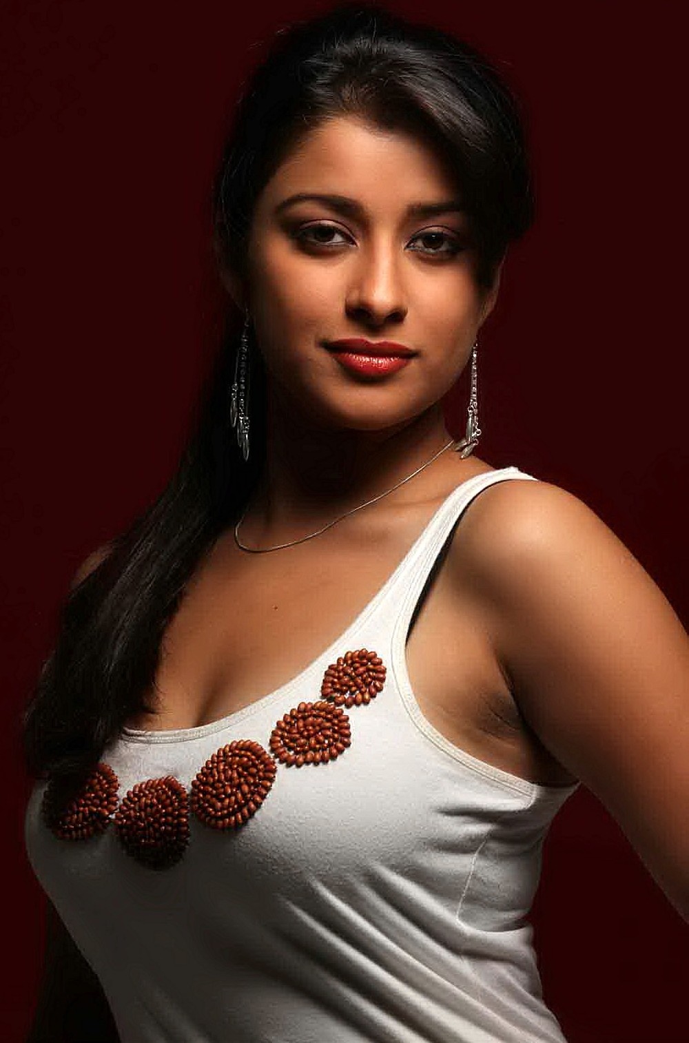 Madhurima Banerjee Pussy - Beauty Galore HD : Madhurima Banerjee Very Hot Cleavage In Sleeveless Top