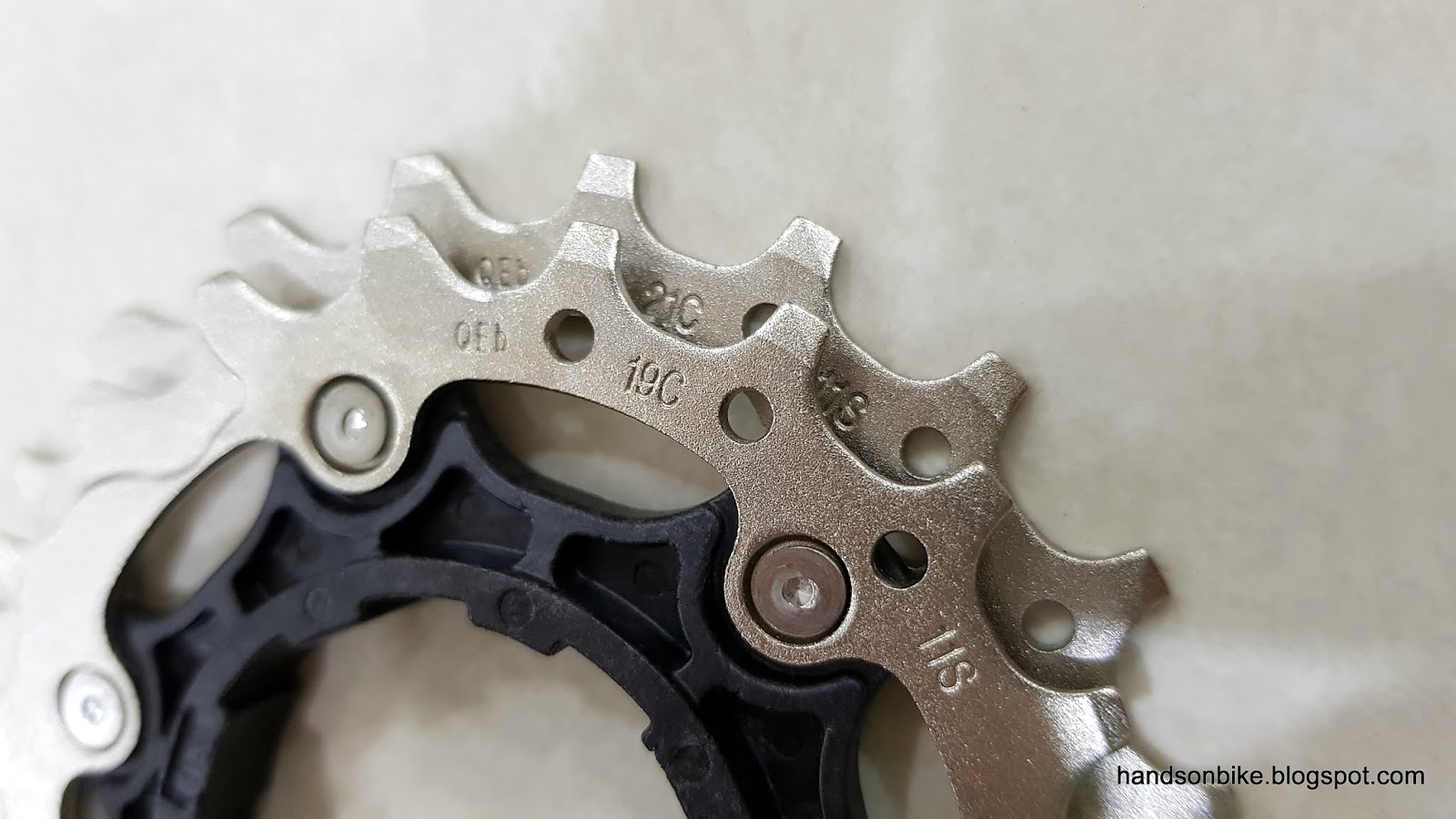 Hands On Bike Shimano Dura Ace R9100 Vs Ultegra R8000 11 30t Cassette