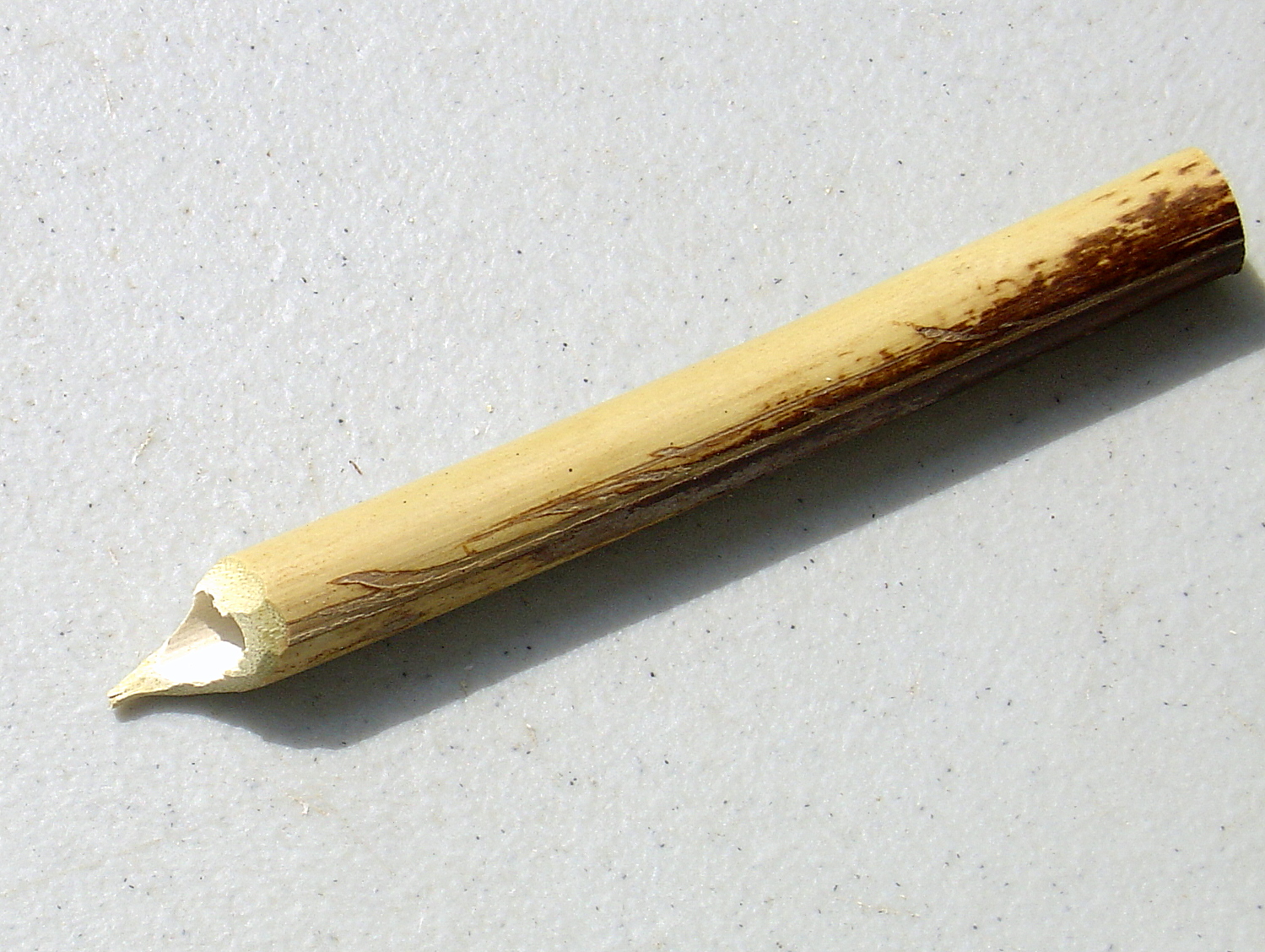 Tyler Dahl It's finally here! The long awaited bamboo dip pen tutorial!