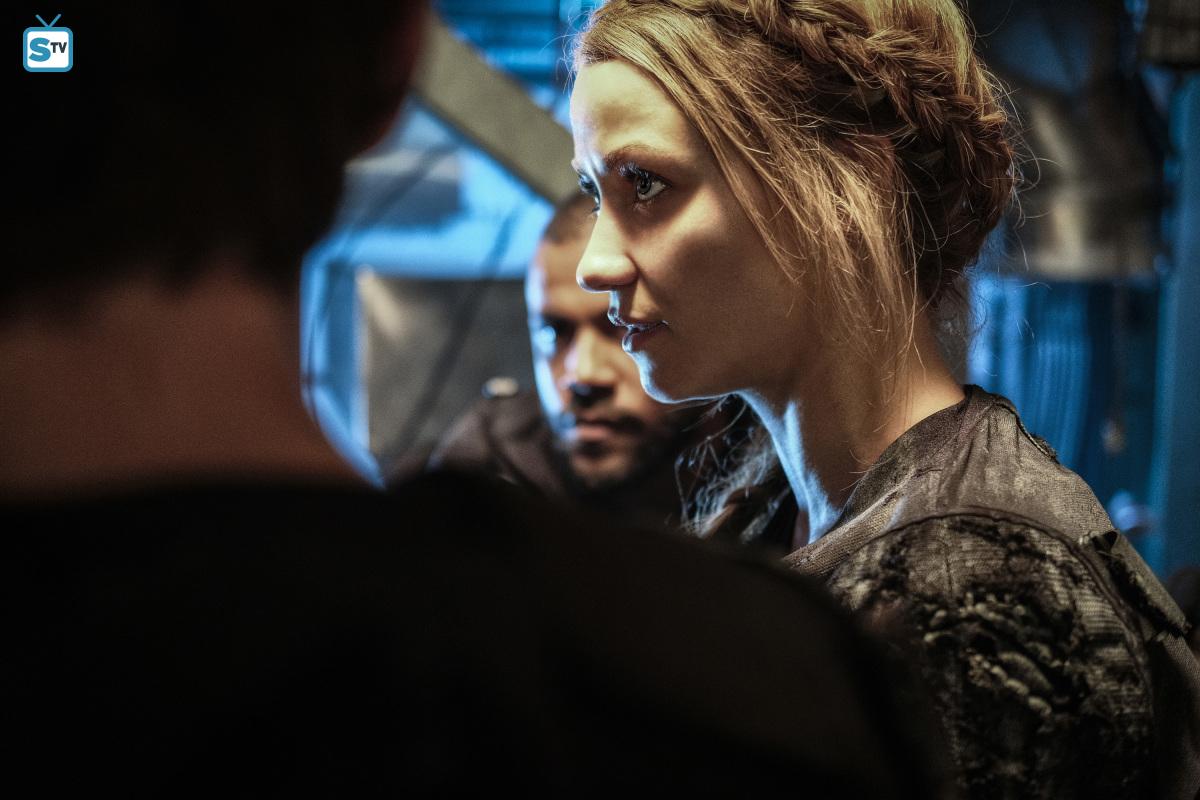 4x02heavyliesthecrown