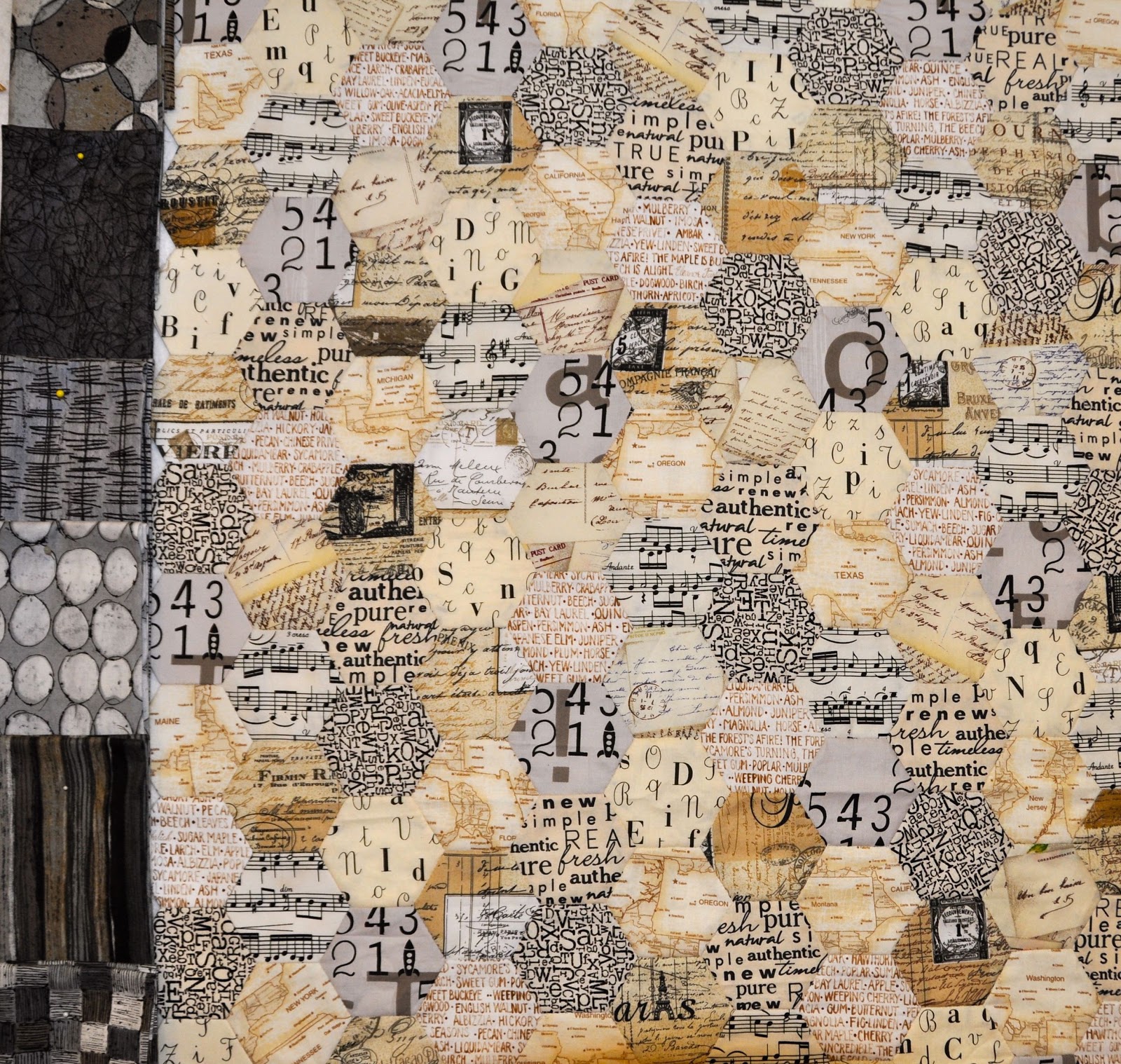 LuAnn Kessi Hexagon Text Quilt......Border Fabric