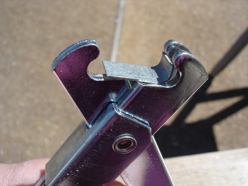 MOVING ON TO THE PAST Handy Clips for Chicken Wire Fencing