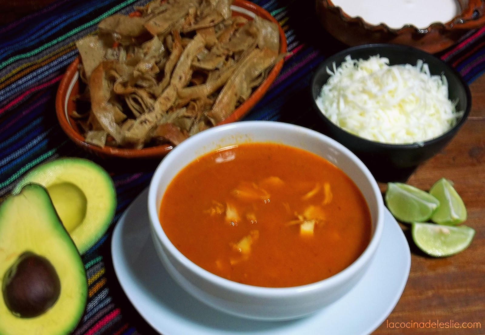 Sopa Azteca {Tortilla Soup} La Cocina de Leslie