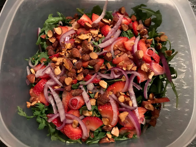 Strawberry Arugula Salad with Grilled Chicken