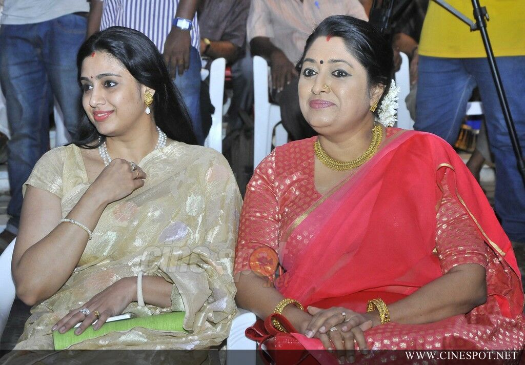 Samyuktha Varma latest photos from Edavapathi movie audio launch -  Mallufun.com