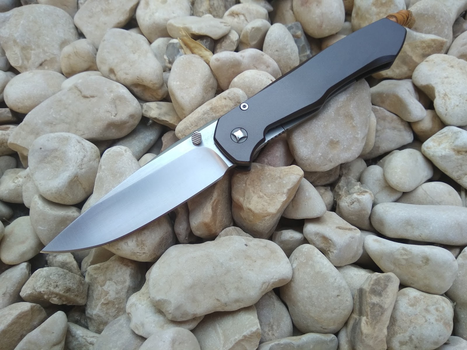 Best Chinese Knives Lochsa Integral Clone Aluminum Knife Review Sebenza on steroids!