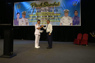 Walikota Cirebon, Letkol MAR Yustinus Radiman Adalah Orang Yang Sedikit Bicara Tapi Banyak Bekerja Walikota Cirebon, Letkol MAR Yustinus Radiman Adalah Orang Yang Sedikit Bicara Tapi Banyak Bekerja