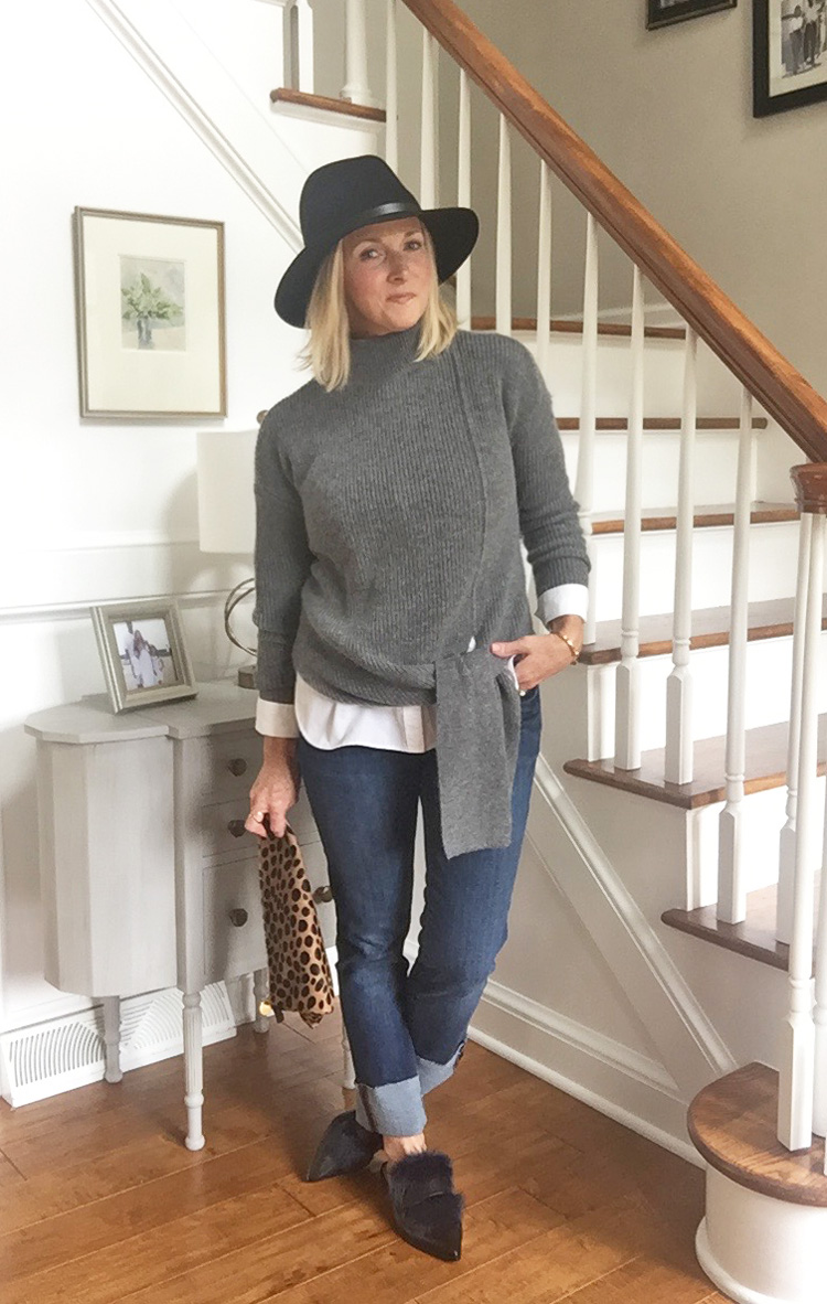 gray sweater with skinny jeans and fur mules