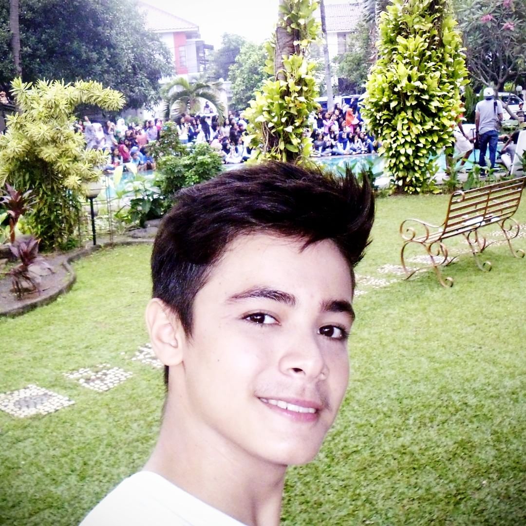 Foto dan Biodata Bryan Andrew Mermaid In Love | Biodata Artis
