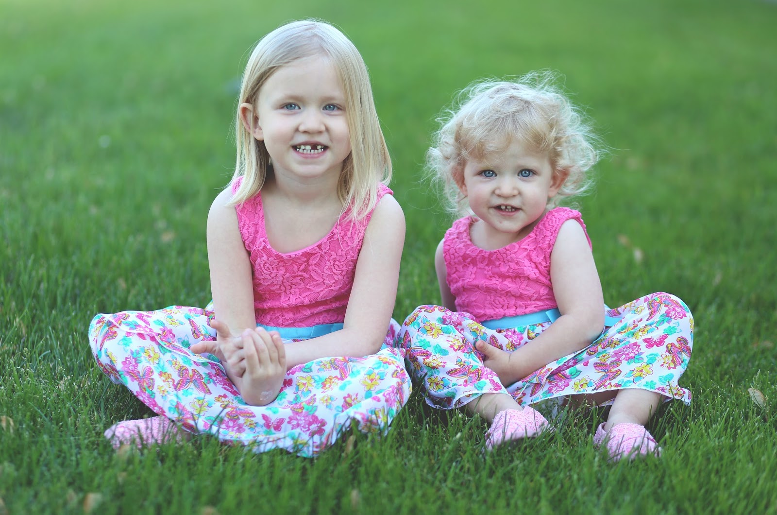 Sisters {Kids} Chantal Elise Photography