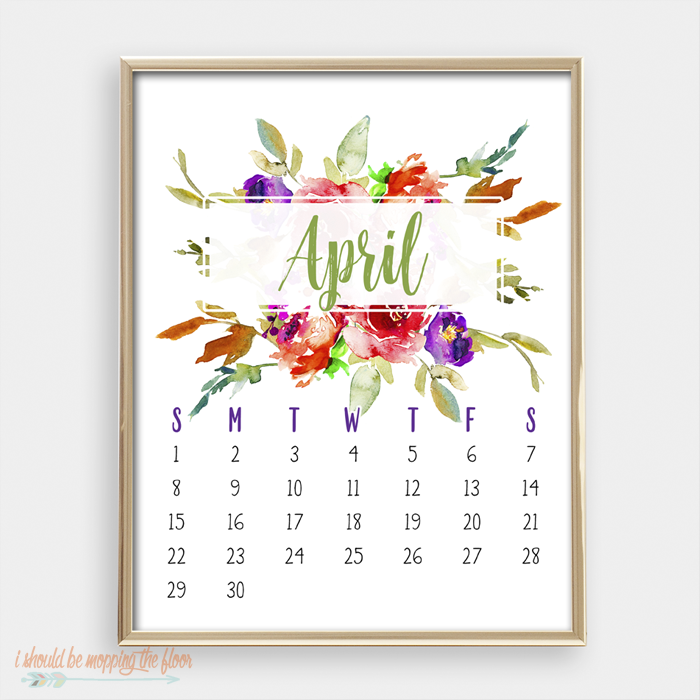This gorgeous, watercolor 2018 Printable Calendar is perfect for your home or office. Also includes a free, coordinating calendar-at-a-glance printable, too!