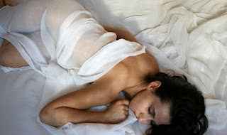 Fakta Mengejudkan! Ternyata Banyak Manfaat Untuk Kesehatan Tidur Tanpa Underwear Fakta Mengejudkan! Ternyata Banyak Manfaat Untuk Kesehatan Tidur Tanpa Underwear
