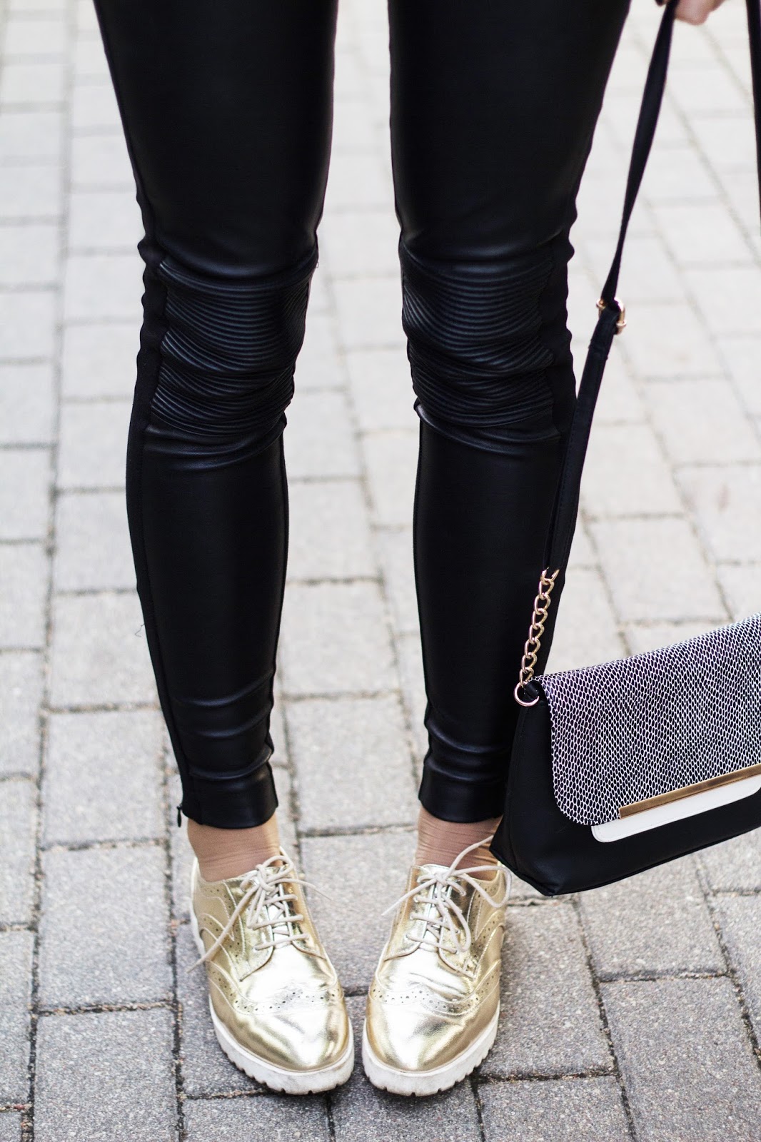 RFW 2016 OOTD White blazer & shiny shoes Innas Corner