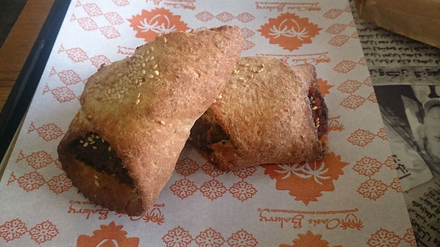 Oasis Bakery, sausage roll