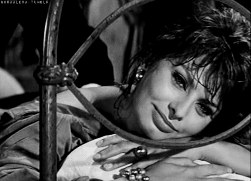 gifs Sophia Loren