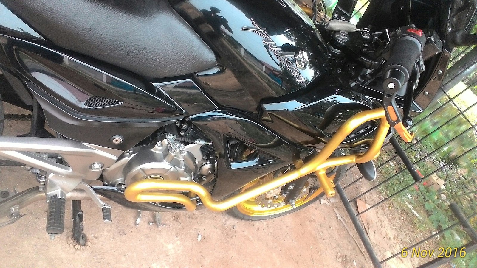 CUSTOM ENGINE GUARD,CRASH BAR,TUBULAR,SIDE GUARD,ENGINE COVER,BREKET