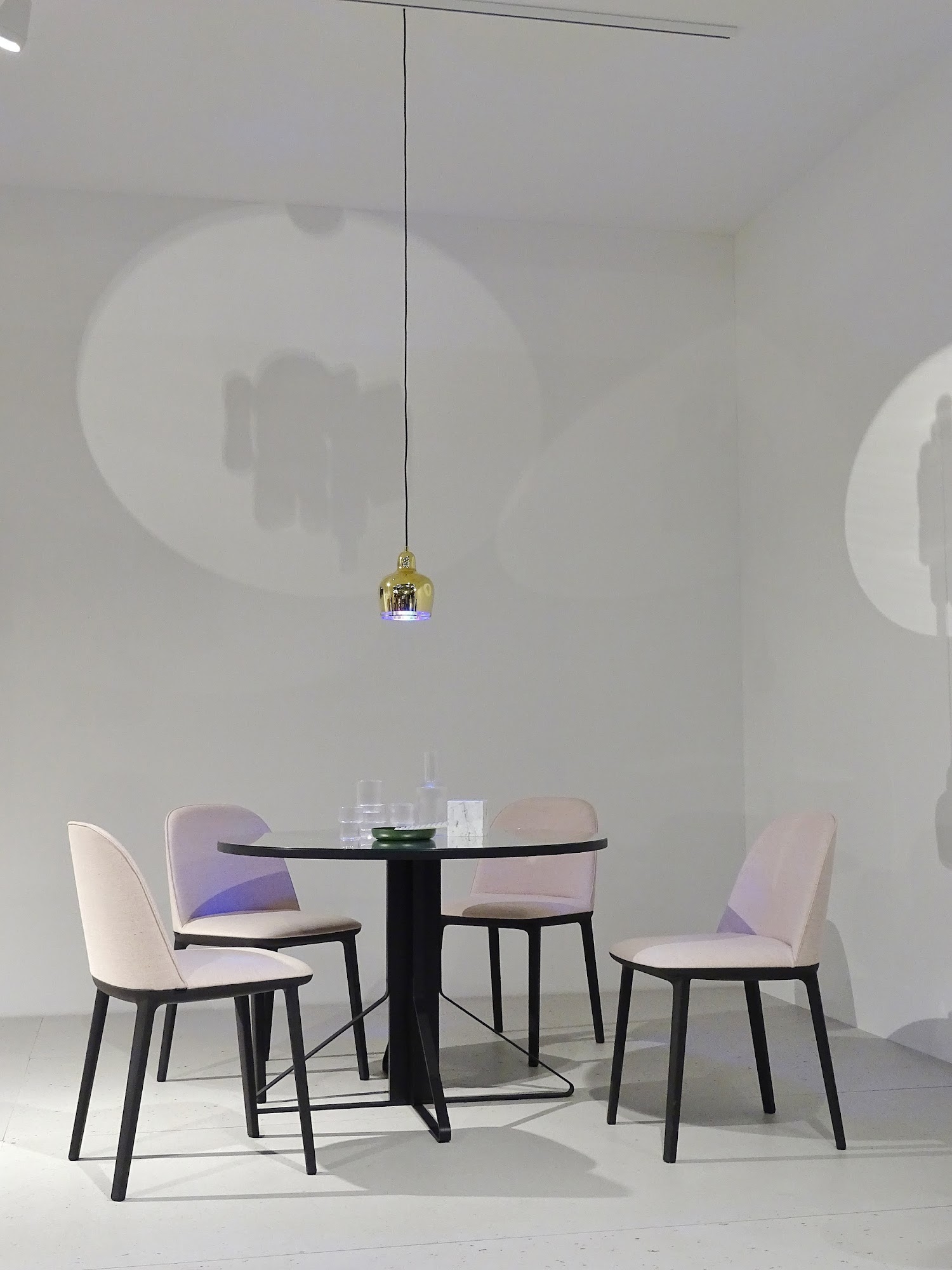 Impressionen und Trends von der Internationalen Möbelmesse 2018 in Köln - Messetour mit Blogst Lounge - Vitra - http://mammilade.blogspot.de Impressionen und Trends von der Internationalen Möbelmesse 2018 in Köln - Messetour mit Blogst Lounge - Vitra - http://mammilade.blogspot.de