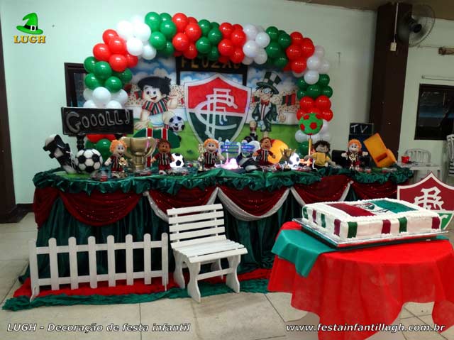 Mesa decorativa de aniversário tema Fluminense Mesa decorativa de aniversário tema Fluminense