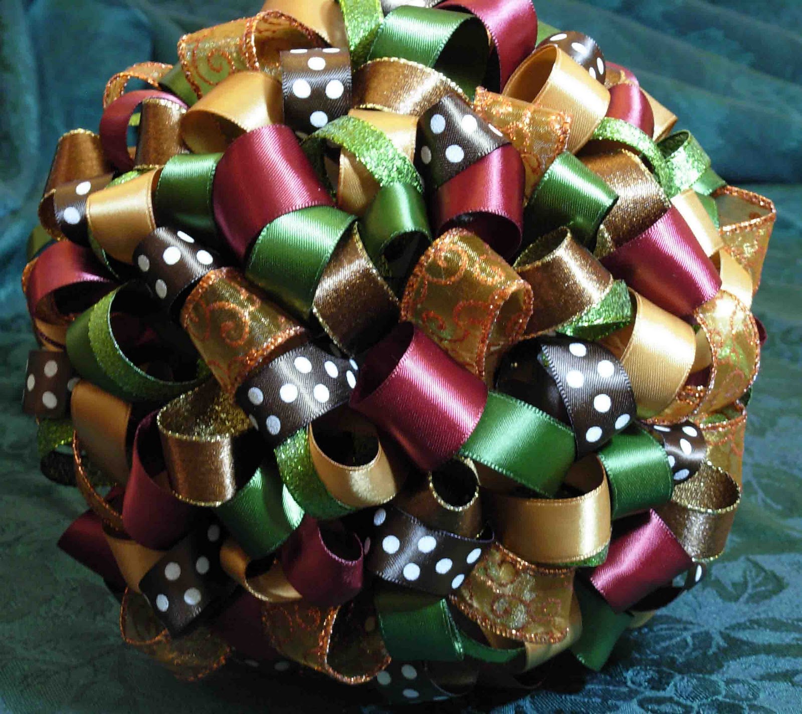 Crack of Dawn Crafts Thanksgiving Ribbon Topiary