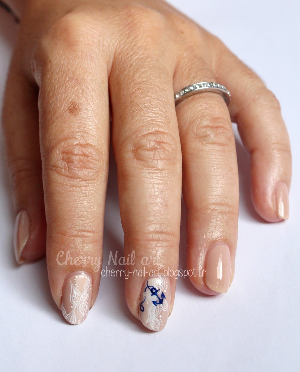 nail-art-plus-40-ans-été-ancre-marine