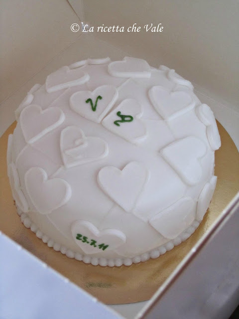 anniversary cake