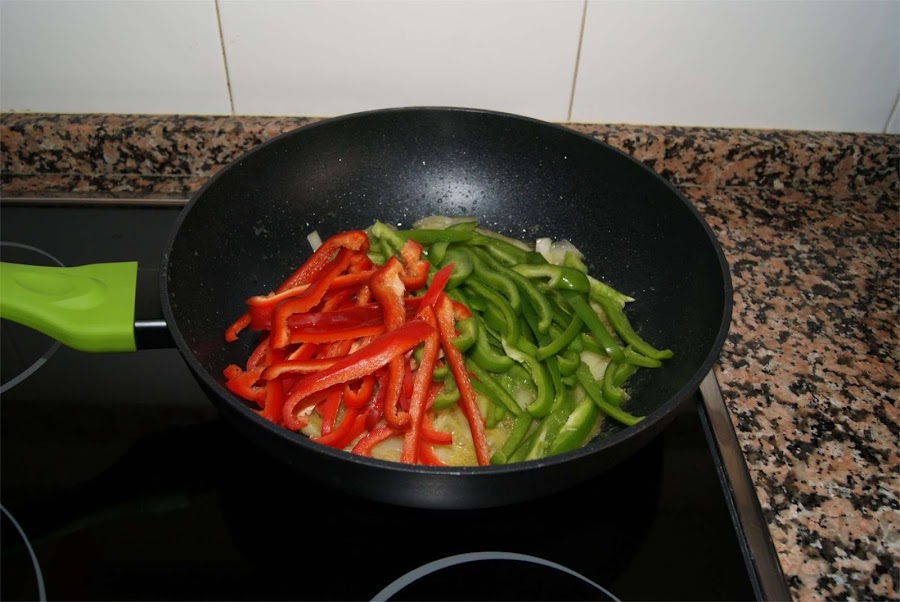 receta de pavo con pimientos al curry paso 3