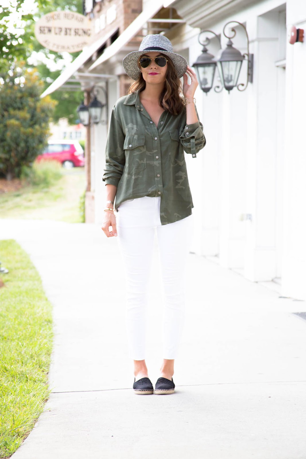 The Twin Crowd CAMO QUEEN