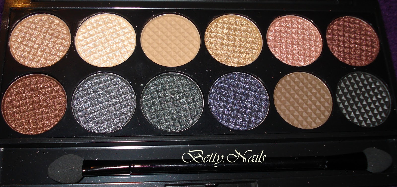 Betty Nails SLEEK MakeUP Storm Palette Review