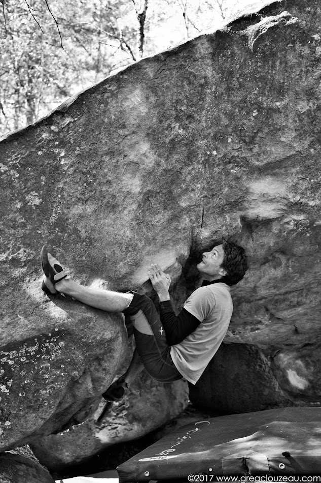 Franck dans le mur du Dolmen des vieux, 7A+, Apremont Désert, Fontainebleau Franck dans le mur du Dolmen des vieux, 7A+, Apremont Désert, Fontainebleau