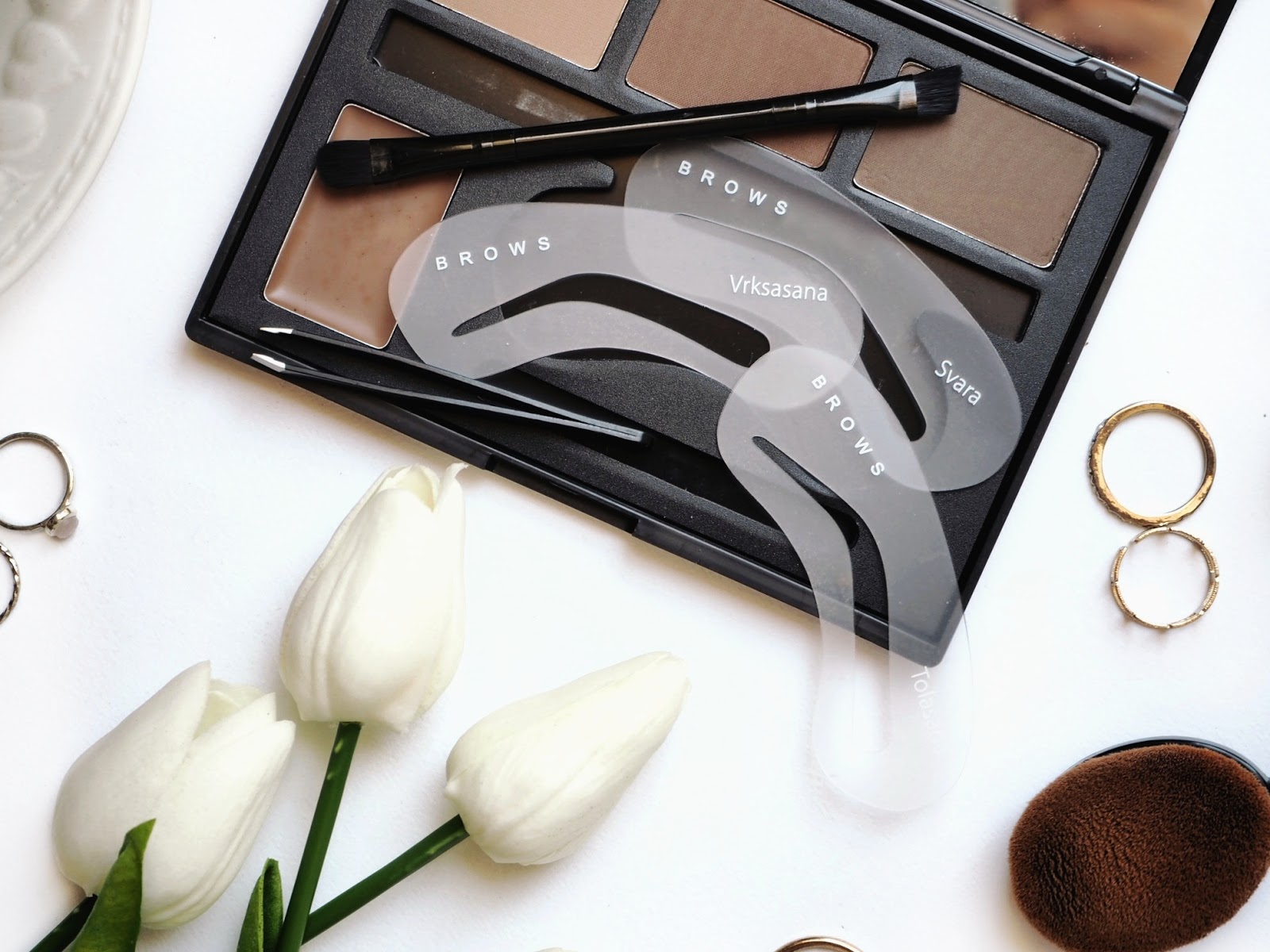 Rosegal Eyebrow Kit Review / What Sarah Writes