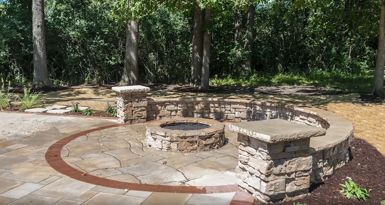 33 Interior Design Photos vs. Custom Home By KLM Builders Tour