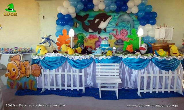 Mesa de tema feminino tradicional de tecido - Decoração de festa Fundo do Mar Mesa de tema tradicional de tecido - pano - Decoração de aniversário Fundo do mar para festa infantil feminina